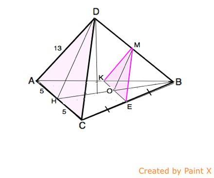 Втетраэдре dabc da=dc=13,ac=10,e-середина bc.постройте сечение тетраэдра плоскостью,проходящей через