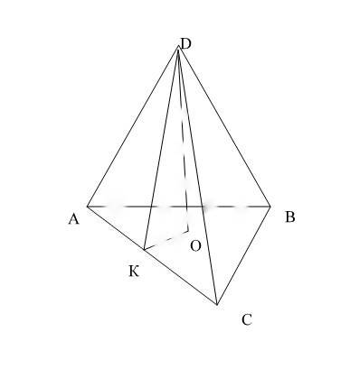 Боковое ребро правильной треугольной пирамиды равно 5см, а высота - корень из 13. найдите площадь бо