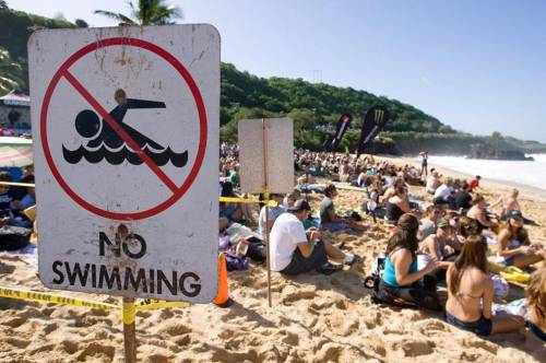 Условные знаки запрещающий купаться в водоеме