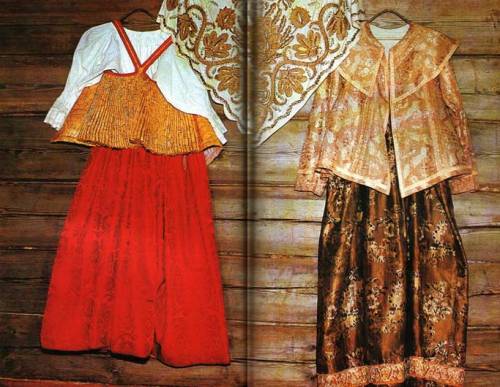 Подготовить реферат на тему женская одежда в древней руси в 9-13 веках. написать, что носили слои