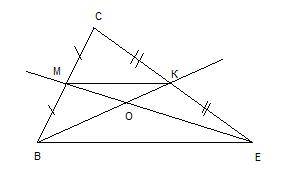 Медианы вк и ем треугольника все пересекаются в точке о. докажите, что треугольники ком и вое подобн