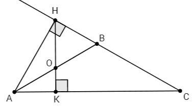 Дано равнобедренный треугольник abc с основанием ac. один из наружных углов ровно 60°. ah высота тре