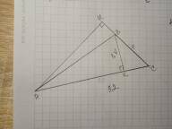 Две стороны треугольника равны 9,2 дм и 4 дм. Высота, проведённая к большей стороне, равна 3, 4 дм.