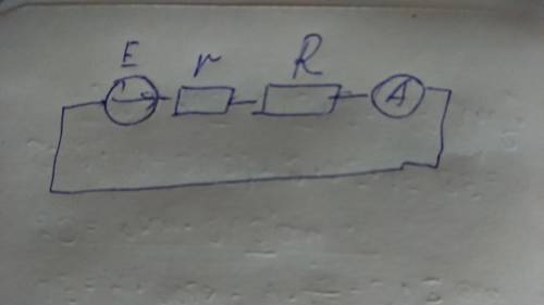 К аккумулятору подключен резистор с сопротивлением 20 Ом. Амперметр показывает ток 1 А. Вольтметр, п