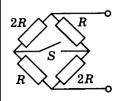 Когда ключ замкнут, сопротивление схемы, изображенной на рисунке, равно R1 = 80 Ом. Определите сопро