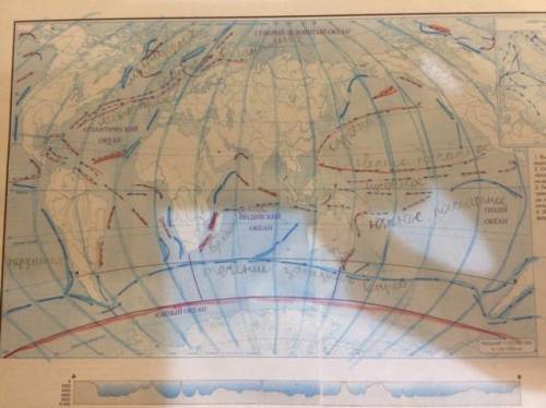1. Выделите на карте границы океанов и подпишите их названия. 2. Стрелками разного цвета выделите тё