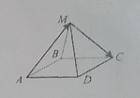 Сторона основи правильної чотирикутної піраміди MABCD, зображеної на рисунку, дорівнює 2. Чому дорів