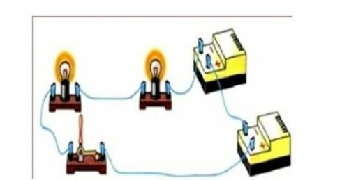 На рисунке изображена электрическая цепь Начертите схему электрической цепи​