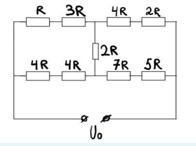 Электрическая цепь состоит из идеального источника постоянного напряжения и восьми резисторов. Найти