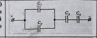 В цепи С1=4 мкФ, С2=6 мкФ, С3=10 мкФ, С4=20 мкФ, U1=20 B. Определите эквивалентную емкость цепи, нап